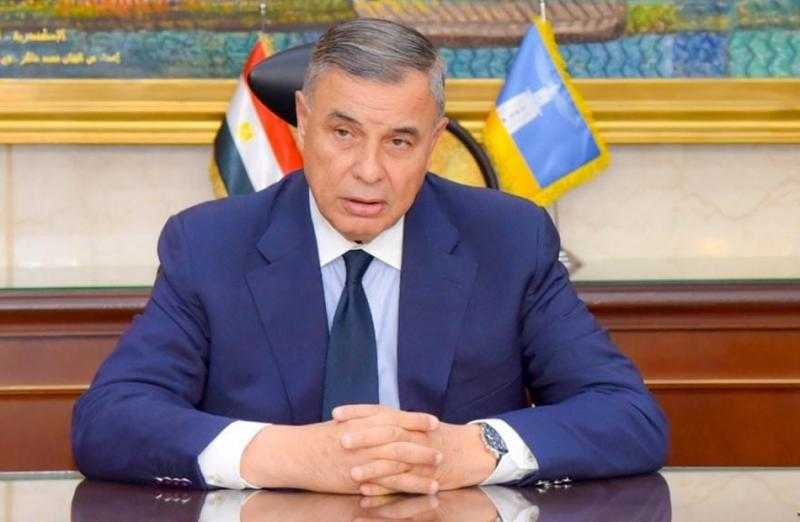 محافظ الإسكندرية يتابع حادث حريق في مخزن ملابس بمساكن الناصرية