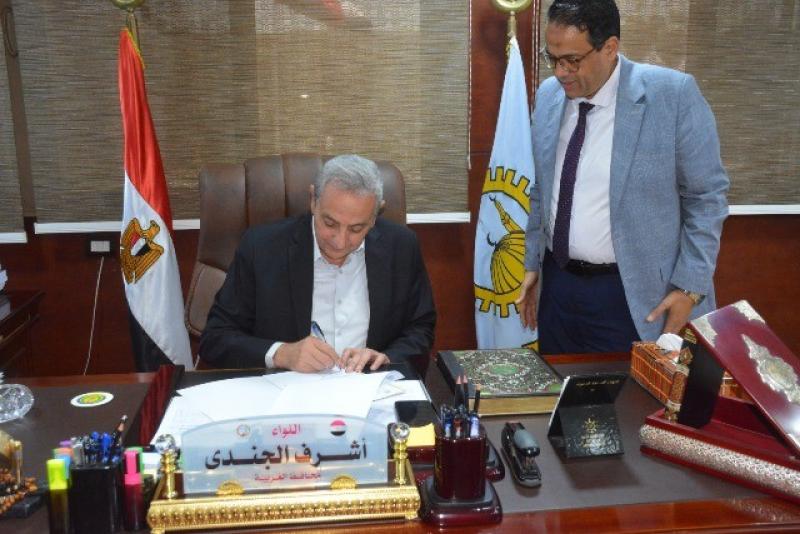 محافظ الغربية يستجيب لطلبات أولياء الأمور بتخفيض القبول بالثانوي العام إلى 223 درجة