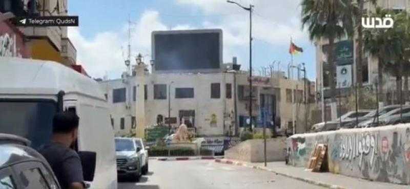 قوات الاحتلال تقتحم مدينة رام الله وتطلق النار بكثافة