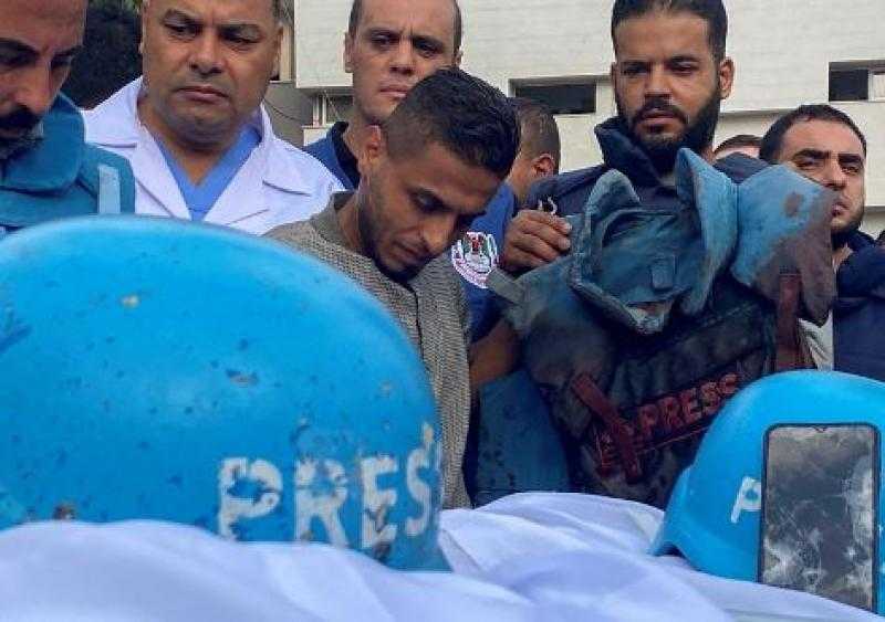 أمين مساعد اتحاد الصحفيين ببريطانيا يدعو إلى تحقيق دولي بشأن استهداف صحفيّ غزة