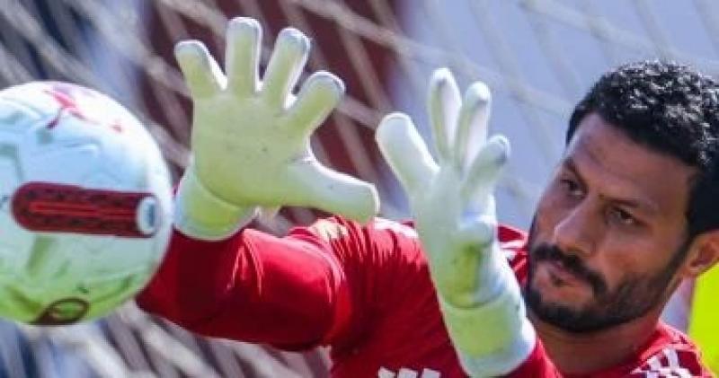 محمد الشناوى يستمر فى حماية عرين الاهلى أمام بيراميدز بالدوري