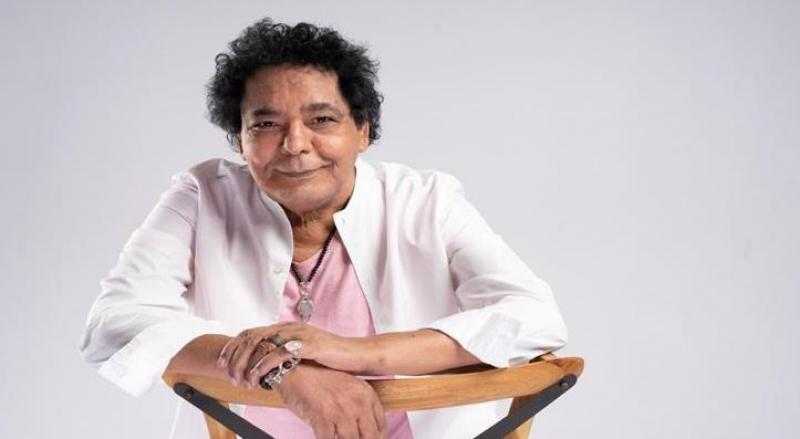 محمد منير يطرح أغنية جديدة بعنوان بين البينين