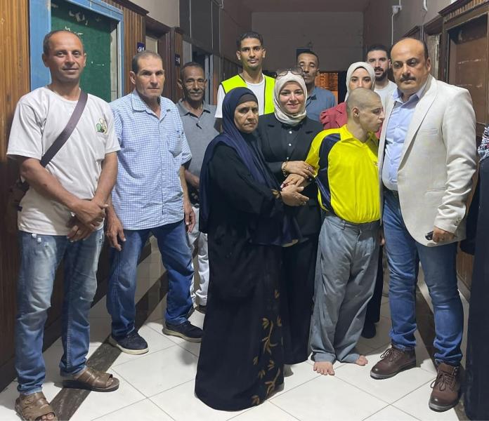 وزيرة التضامن الاجتماعي توجه بنقل نجل سيدة المنوفية لدار رعاية تناسب احتياجاته.. وضم الأم لبرنامج ”كرامة”