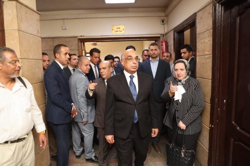 وزير العدل يتفقد أعمال إنشاء مبنى محكمة أسرة البساتين ودار السلام ورفع كفاءة مبنى محكمة أسرة المعادي وحلوان بوادي حوف