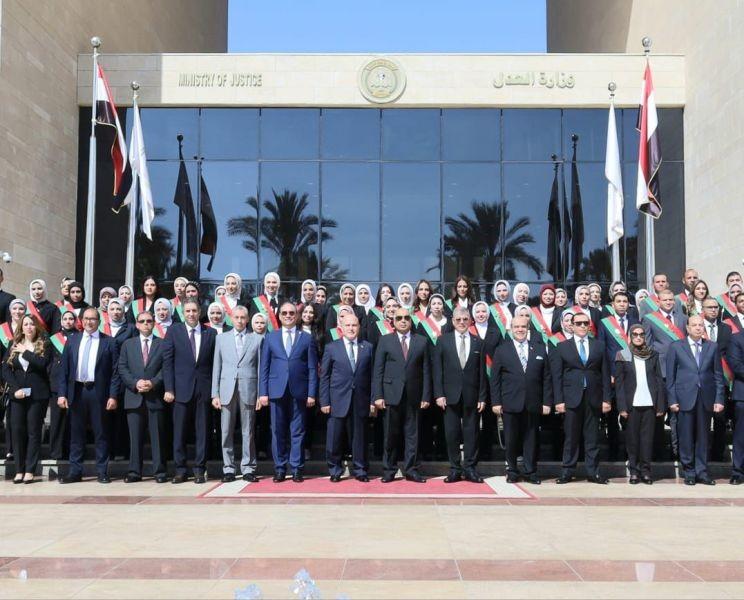 رئيس النيابة الإدارية يشهد مراسم أداء اليمين القانونية للمعاونين الجدد من تظلمات خريجي 2015 حتى 2018| صور