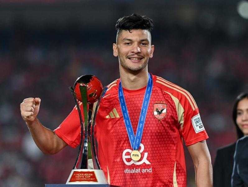 أشرف داري ينضم لمعسكر المغرب