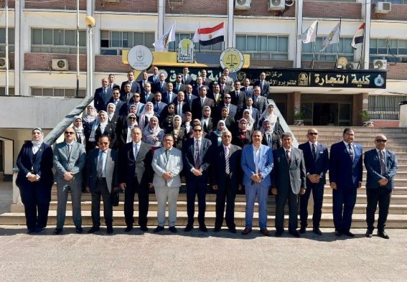 مركز التدريب القضائي يختتم دورة تأهيلية لأعضاء النيابة الإدارية بأسيوط بعنوان «آليات التحقيق والتصرف»