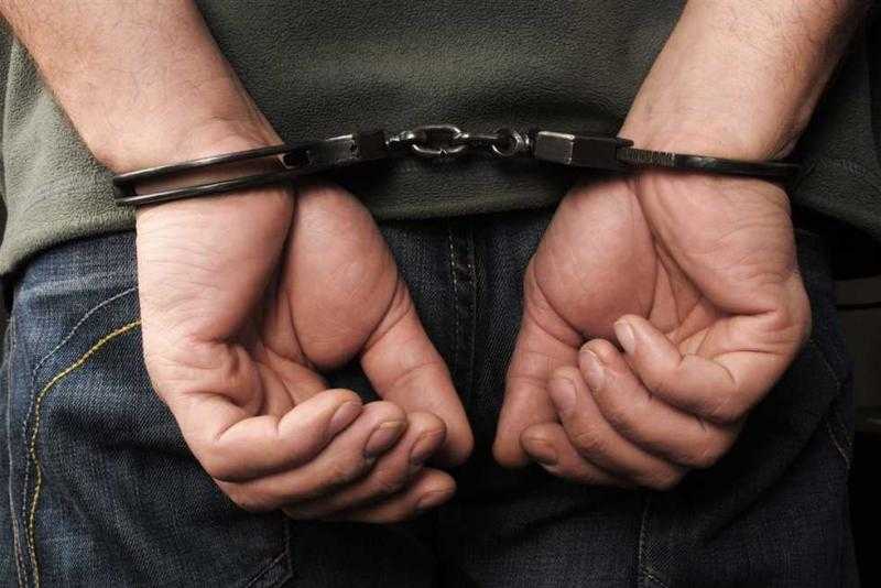 حبس عاطلين بتهمة البلطجة وحيازة سلاح أبيض