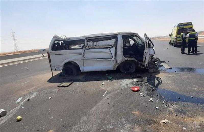 8 مصابين جراء حادث تصادم ميكروباص بسيارة نقل في بورسعيد