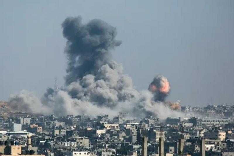 استشهاد 10 فلسطينيين في قصف إسرائيلي لمدينة غزة