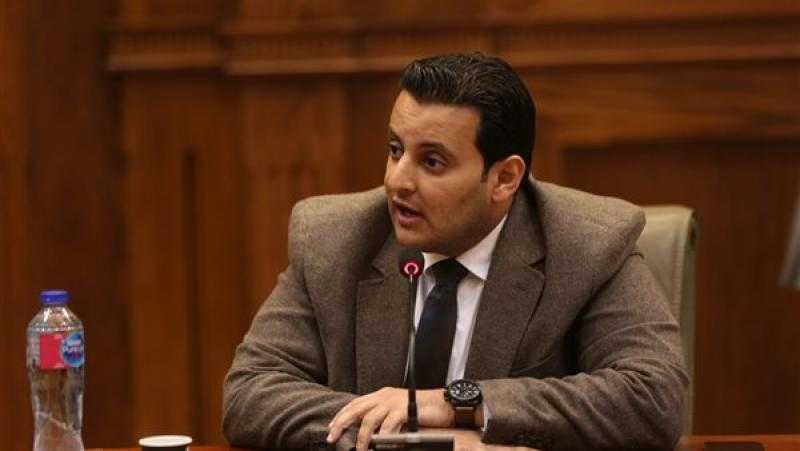 النائب أحمد سمير يشيد برؤية الرئيس السيسي داخل البريكس