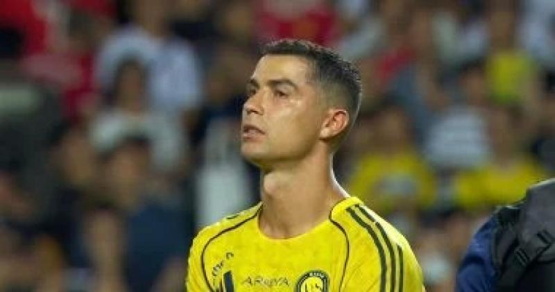 كريستيانو رونالدو يثير الجدل بمتابعة مؤثر إسلامى على ”إنستجرام”