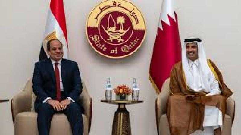 الرئيس السيسي وأمير قطر يؤكدان ضرورة مواصلة المساعي لوقف الحرب في غزة