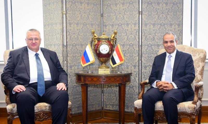وزير الخارجية يشيد بوتيرة انعقاد آليات التشاور السياسي واللجان الفنية والاقتصادية مع روسيا
