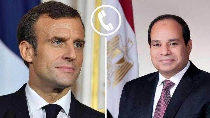 الرئيس السيسي يطلع نظيره الفرنسي على أبرز مخرجات القمة العربية الإسلامية بالدوحة