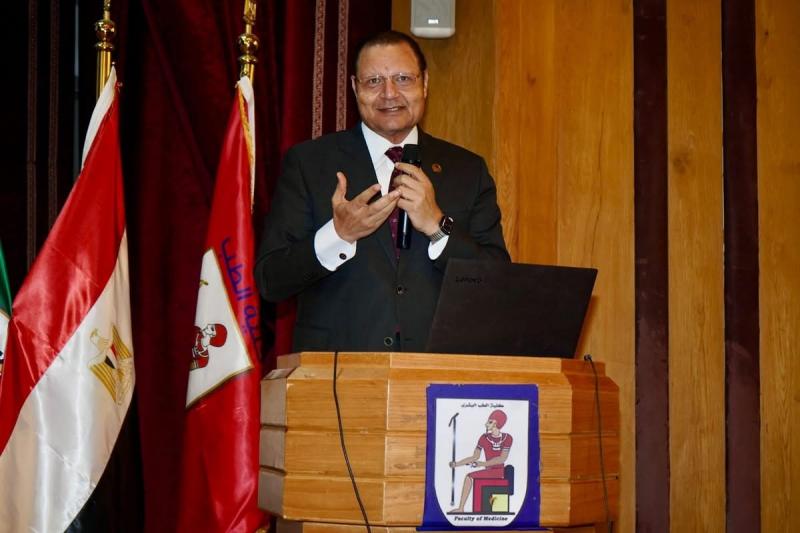 الدكتور أحمد طه: الأخطاء الطبية تهدر 20% من ميزانية الأنظمة الصحية.. تطبيق معايير الجودة استثمار يضمن كفاءة الموارد