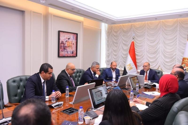 جبران يوجه بتأسيس ”برنامج إلكتروني” لإدارة انتخابات النقابات العمالية ”2026-2030”