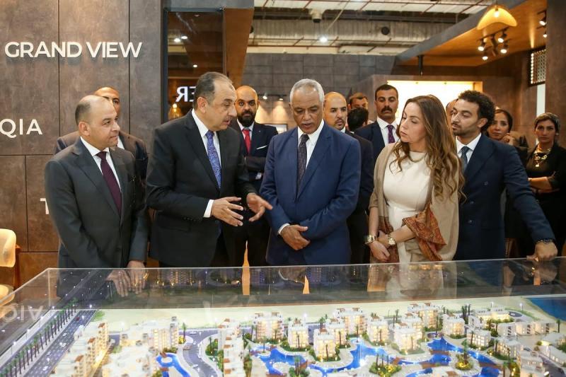 المهندس محمد شيمي: مشروعات ”قطاع الأعمال” العقارية شريك رئيسي في خطط التنمية العمرانية المستدامة