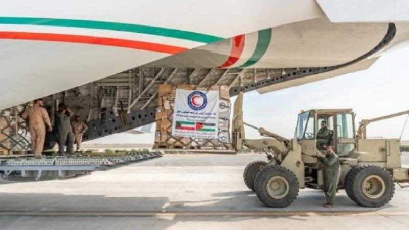 مطار العريش يستقبل طائرة مساعدات كويتية لصالح غزة