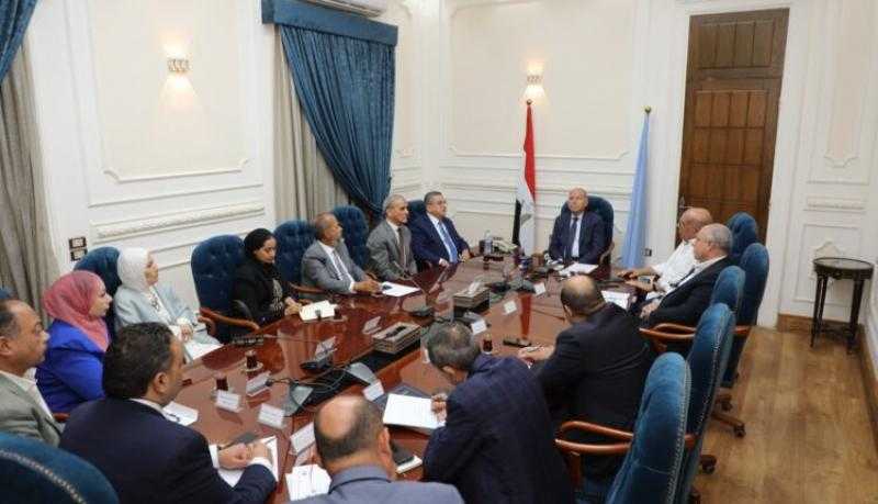 المصرف المتحد يبحث التعاون مع محافظة القاهرة في مجال المشاركة المجتمعية