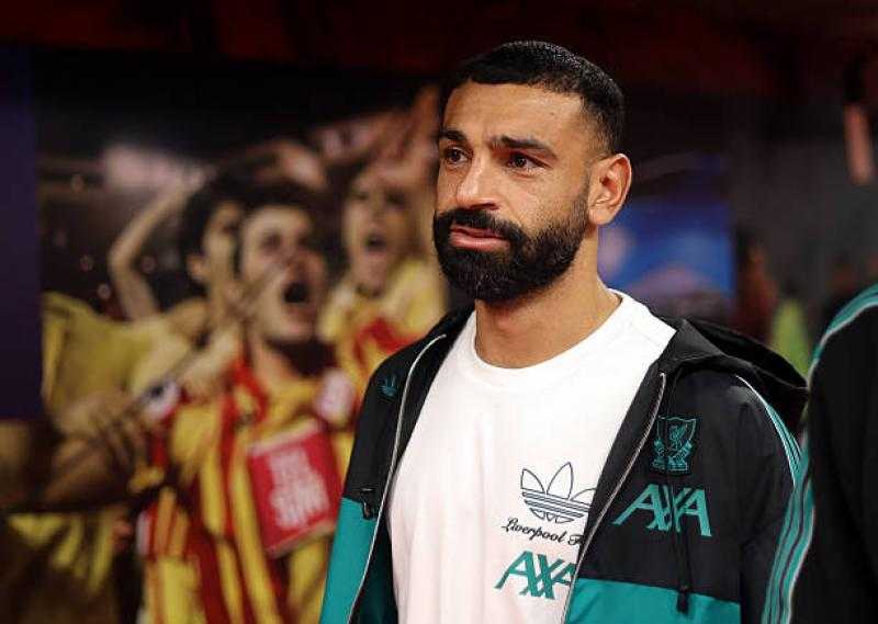 جماهير جالاتا سراي تدعم أطفال غزة تحت أنظار محمد صلاح