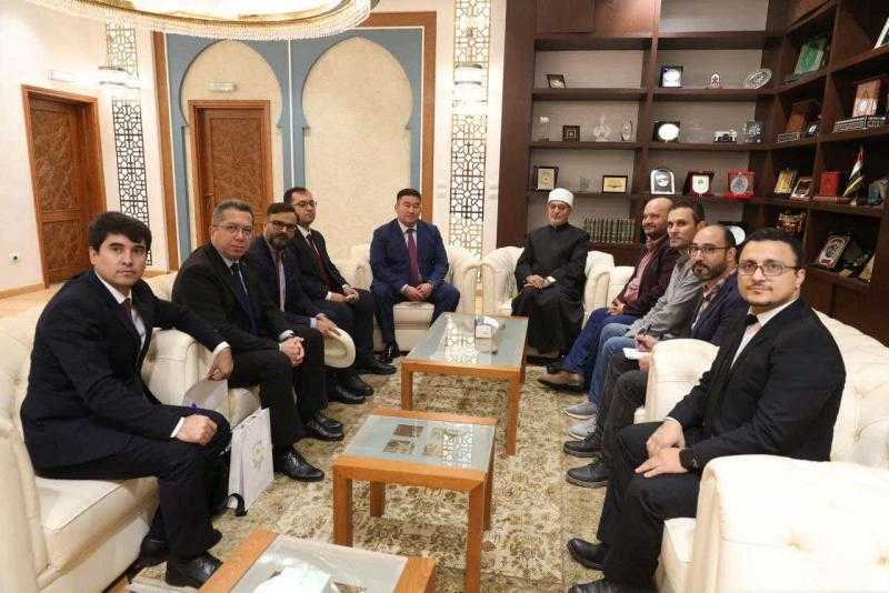 مفتي الجمهورية يبحث مع وفد منظمة شنغهاي آليات التعاون ضد التطرف والإسلاموفوبيا