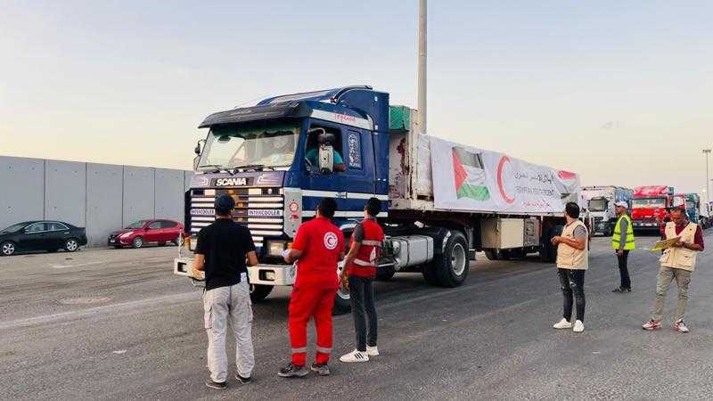 الهلال الأحمر المصري.. تفاصيل عامان من زاد العزة والإغاثة والدعم لأهالينا في غزة