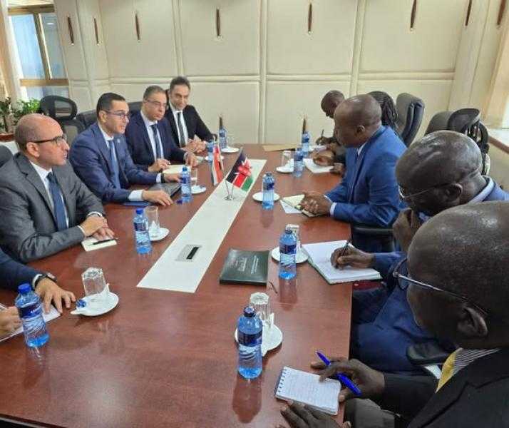 وزير الاستثمار يبحث مع نظيره الكيني تعزيز التعاون المشترك