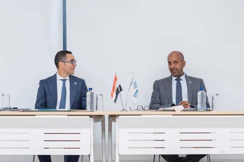وزير الاستثمار يبحث مع رئيس مجموعة بنك التجارة والتنمية التابع للكوميسا فرص تعزيز التجارة البينية في اطار الكوميسا