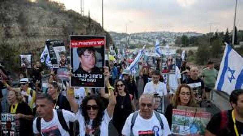 القاهرة الإخبارية: عملية الإفراج عن المحتجزين الإسرائيليين ستتم في 3 مواقع بالتزامن