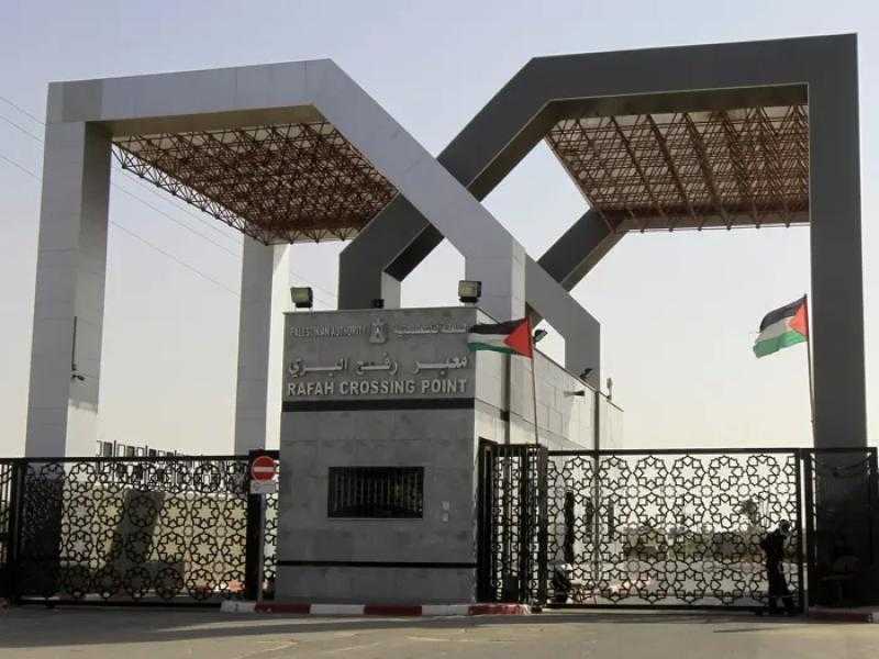 رويترز: إسرائيل تفتح معبر رفح من الجانب الفلسطيني كما كان مقررا.. والسماح بنقل المساعدات