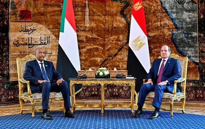 الرئيس السيسي و«البرهان» يتفقان على تكثيف آليات التشاور والتنسيق بين مصر والسودان