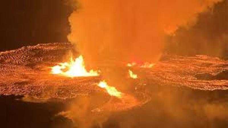 إندونيسيا: ثوران بركان جبل ”ليوتوبي لاكي-لاكي” بجزيرة ”فلوريس”
