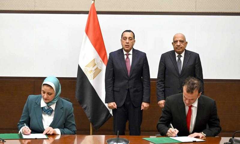 تعاون بين المصرية لنقل الكهرباء و”K&K” الإماراتية لتنفيذ دراسات مشروع الربط الكهربائي بين مصر وأوروبا