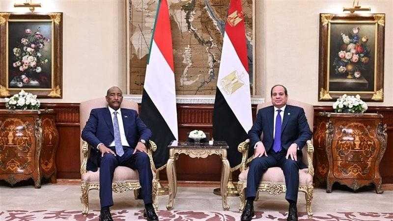 البرهان للرئيس السيسي: نقدر دعمكم لخروج السودان من أزمته