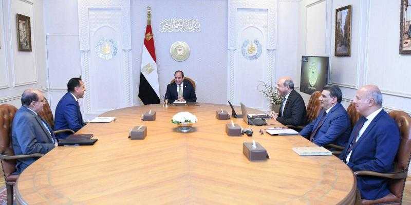 الرئيس السيسي يشدد على ضرورة رصد أي شكاوى تتعلق بجودة الخدمات في المطارات المختلفة