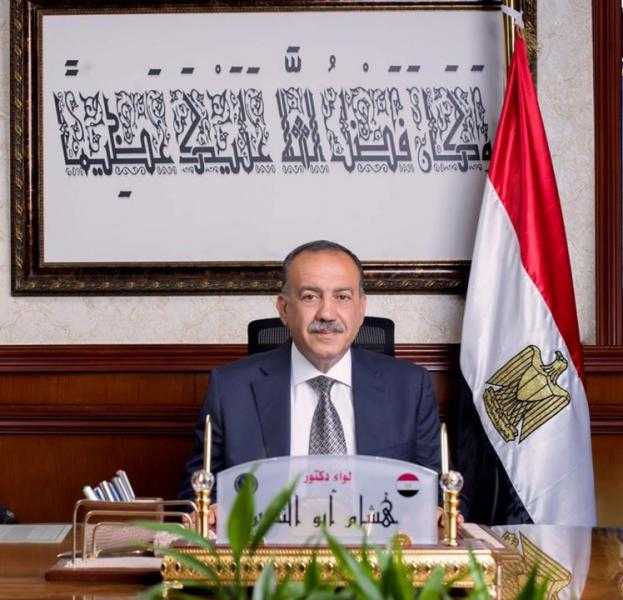 محافظ أسيوط يعلن عن تشغيل رحلة جوية أسبوعية منتظمة بين القاهرة وأسيوط لخدمة المواطنين ودعم الاستثمار