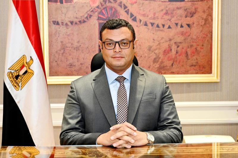 وزير الإسكان: جارى دراسة توفير مرحلة ثالثة للعاملين المنتقلين للعاصمة الإدارية الجديدة بمشروع زهرة العاصمة