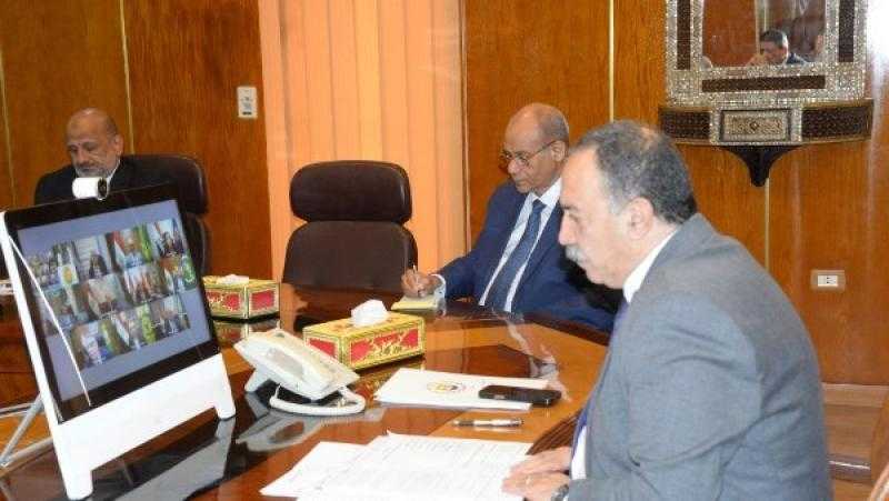 محافظ أسيوط يشارك في اجتماع رئيس الوزراء لمتابعة جهود تعظيم الاستفادة من مسار العائلة المقدسة