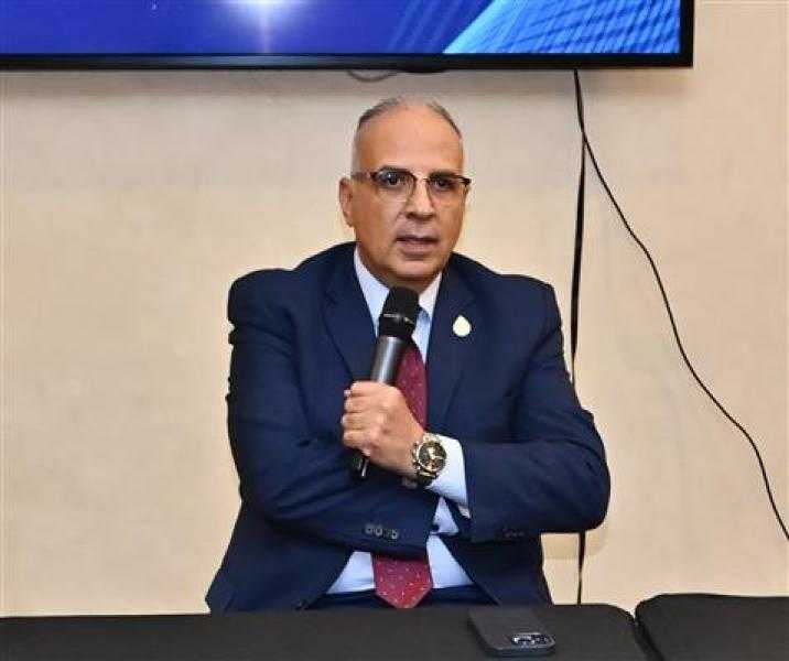 سويلم يتابع الأنشطة بمركز التدريب الإقليمي للموارد المائية والري والمركز الإفريقي للمياه والتكيف المناخي