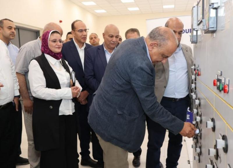 الكهرباء: 24 مليار جنيه حجم استثمارات قطاع نقل الكهرباء في سيناء