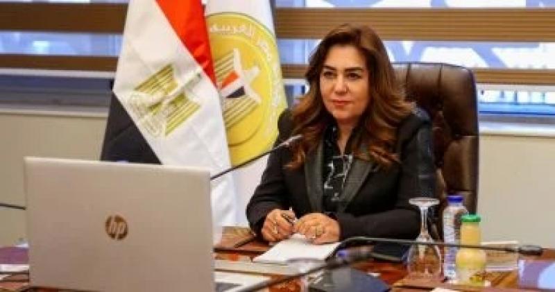 وزارة البيئة تشكل لجنة تفتيش عاجلة مشتركة مع هيئة التنمية الصناعية لفحص شكوى مواطني المنوفية بشأن انبعاثات محطة خلط خرسانة