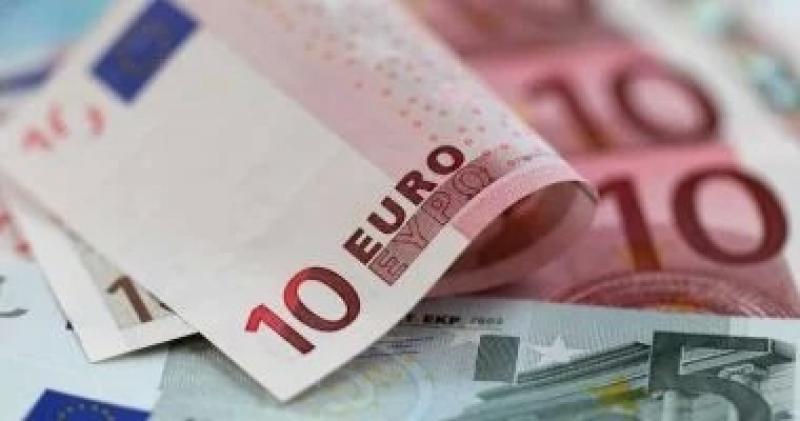 اليورو يغلق تعاملات اليوم الإثنين 27 أكتوبر 2025 على استقرار أمام الجنيه