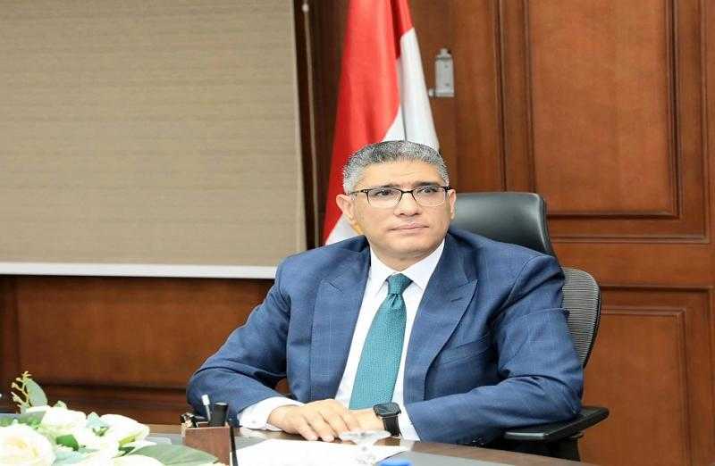 محافظ الجيزة يطلق منظومة رقمنة نقل المخلفات لضبط الشارع والقضاء على التجاوزات