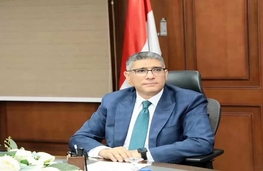 محافظ الجيزة يكشف شروط الانضمام لمنظومة إحلال التوك توك بالسيارة الحضارية
