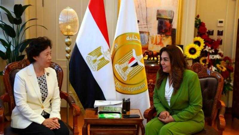 وزيرة التنمية المحلية تبحث مع وفد مقاطعة سيتشوان الصينية الاستثمار في مصر