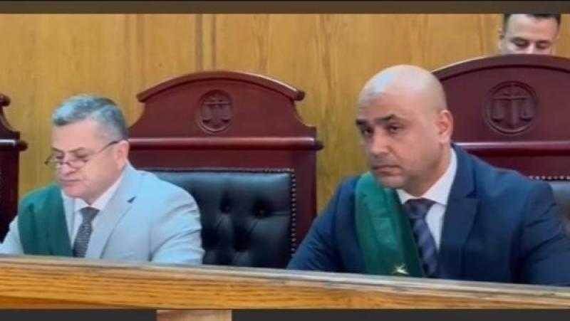 السجن 10 سنوات لربة منزل ومحاسب لاتهامهما بالاستيلاء على أموال بنك أبو ظبي
