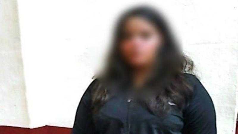 القبض على صانعة محتوى نشرت فيديوهات إباحية على الإنترنت