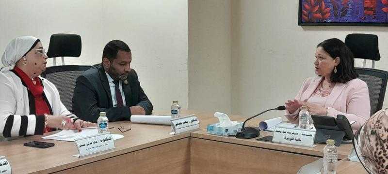 نائبة وزيرة التضامن تلتقي مساعد وزير الصحة لشئون المشروعات ومبادرات الصحة العامة