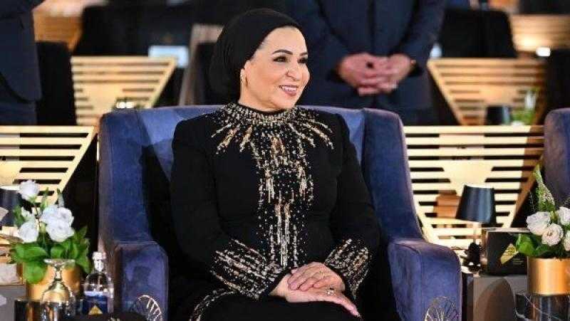 راقي ومعبر.. لميس الحديدي تشيد بإطلالة السيدة إنتصار السيسي في حفل المتحف
